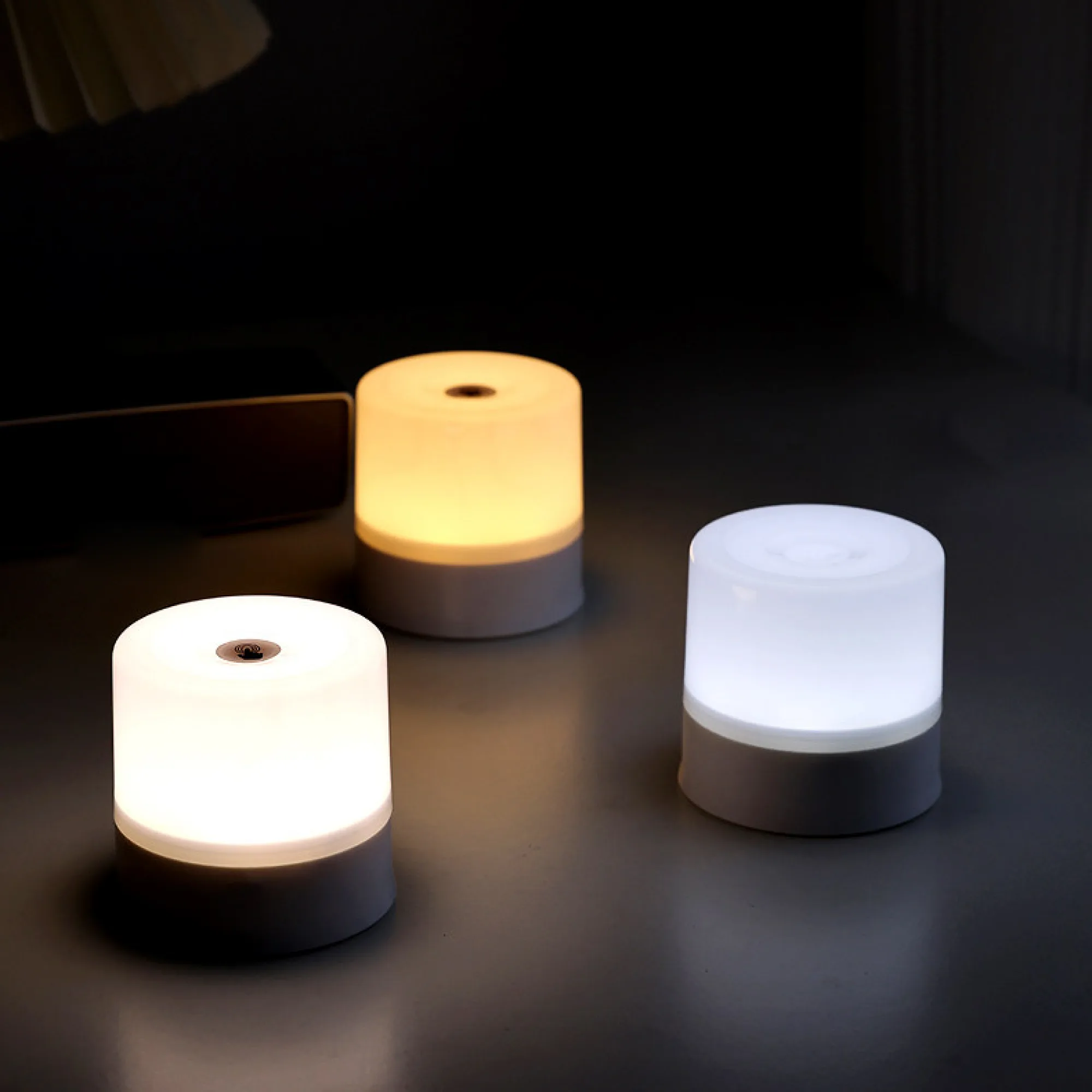 Rechargeable Touch Night Light with Stepless Dimming and Color Temperature Options