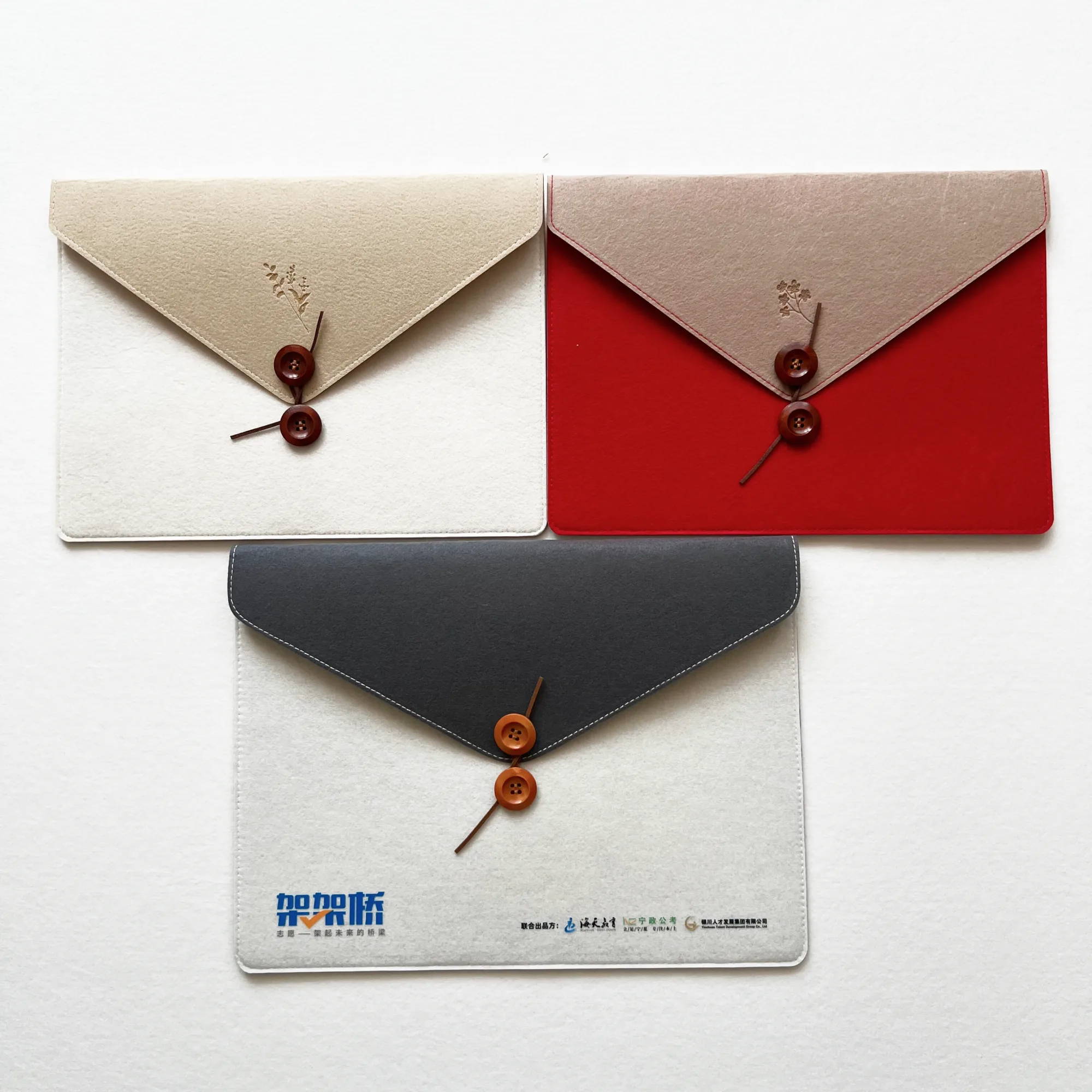 Felt A4 Document Bag with Button Closure thumbnail 4