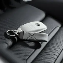 Italian Cowhide Leather Key Chain with Horseshoe Buckle and Key Ring thumbnail 7