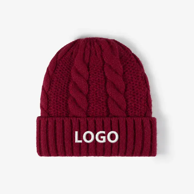 Knitted Beanie Hat with Cable Knit Pattern and Plush Lining