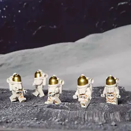 Small Particle Building Block Minifigure Set with Astronaut, Electroplated, and Super Poseable Variants thumbnail 3