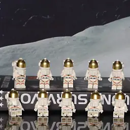 Small Particle Building Block Minifigure Set with Astronaut, Electroplated, and Super Poseable Variants thumbnail 4