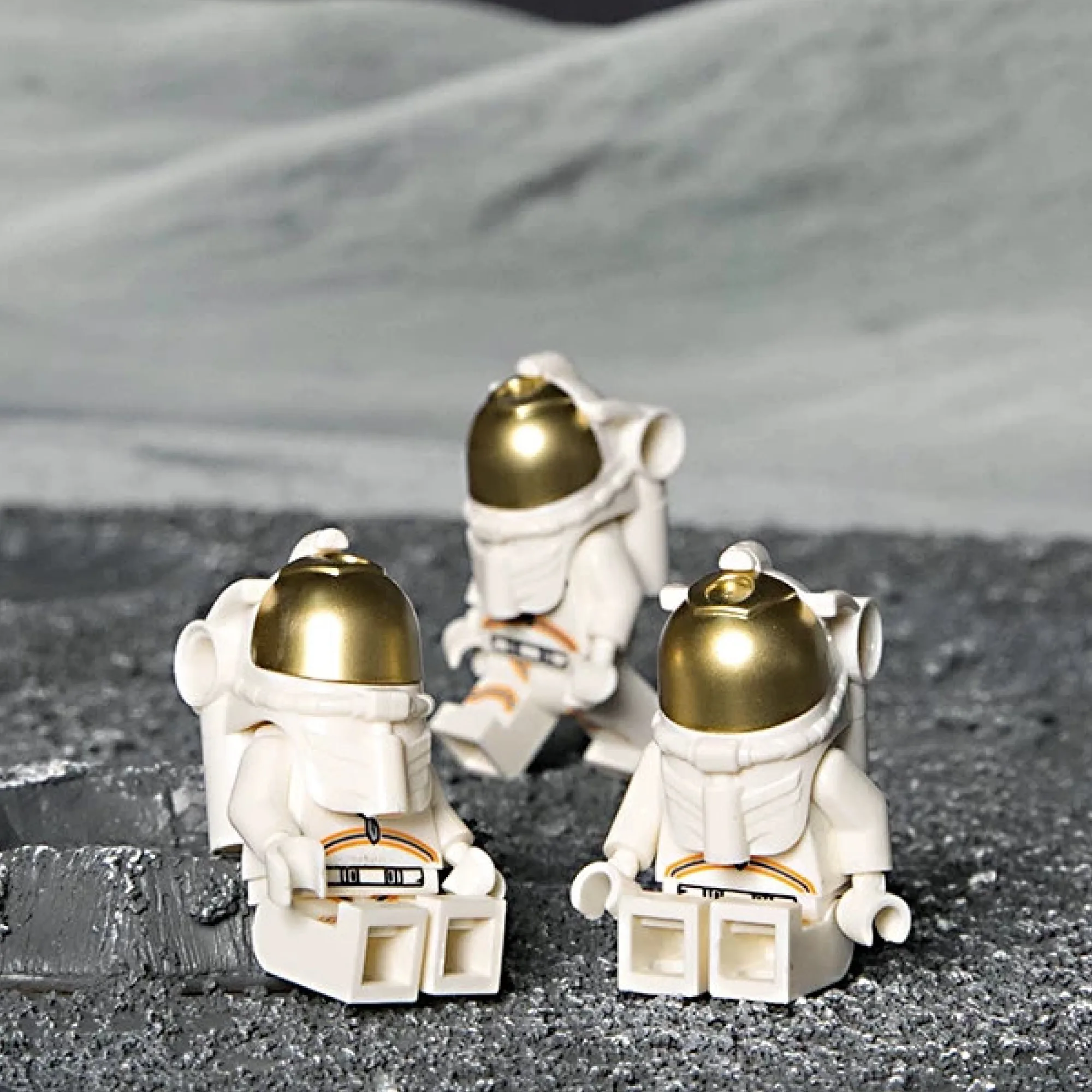 Small Particle Building Block Minifigure Set with Astronaut, Electroplated, and Super Poseable Variants