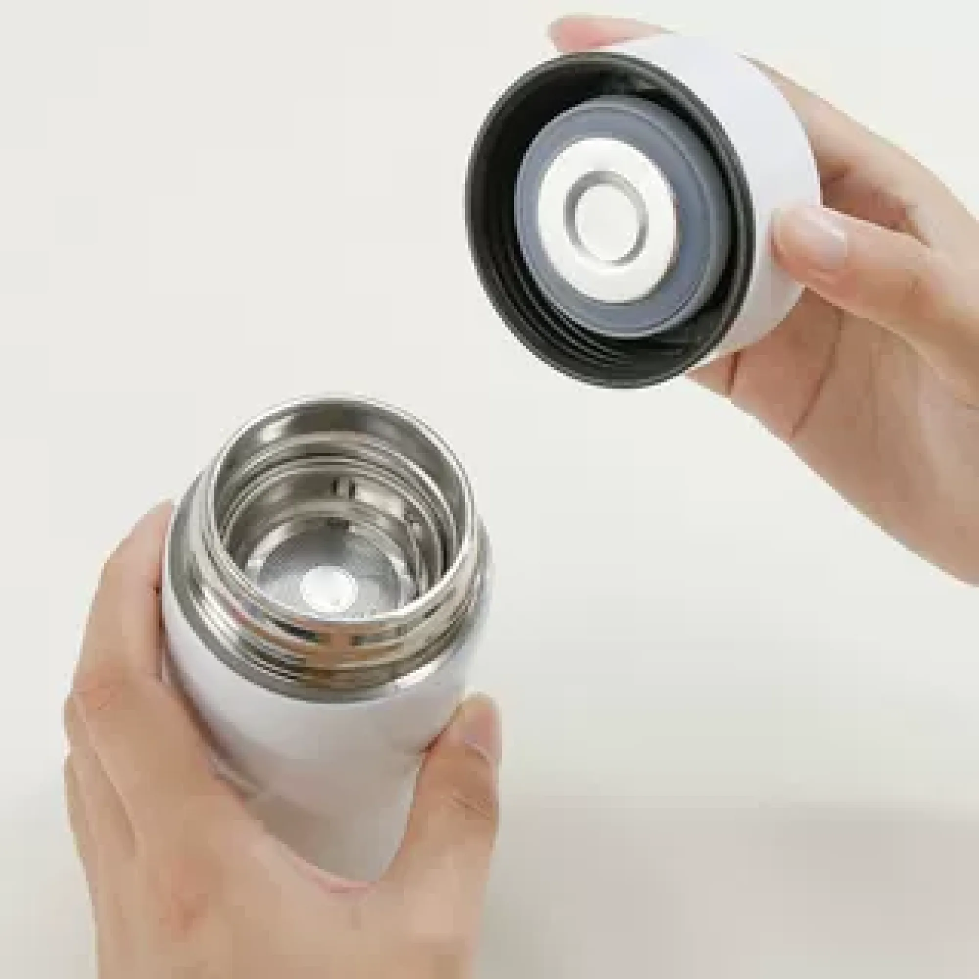 Stainless Steel Vacuum Insulated Cup 200 ml with Temperature Display Option thumbnail 6