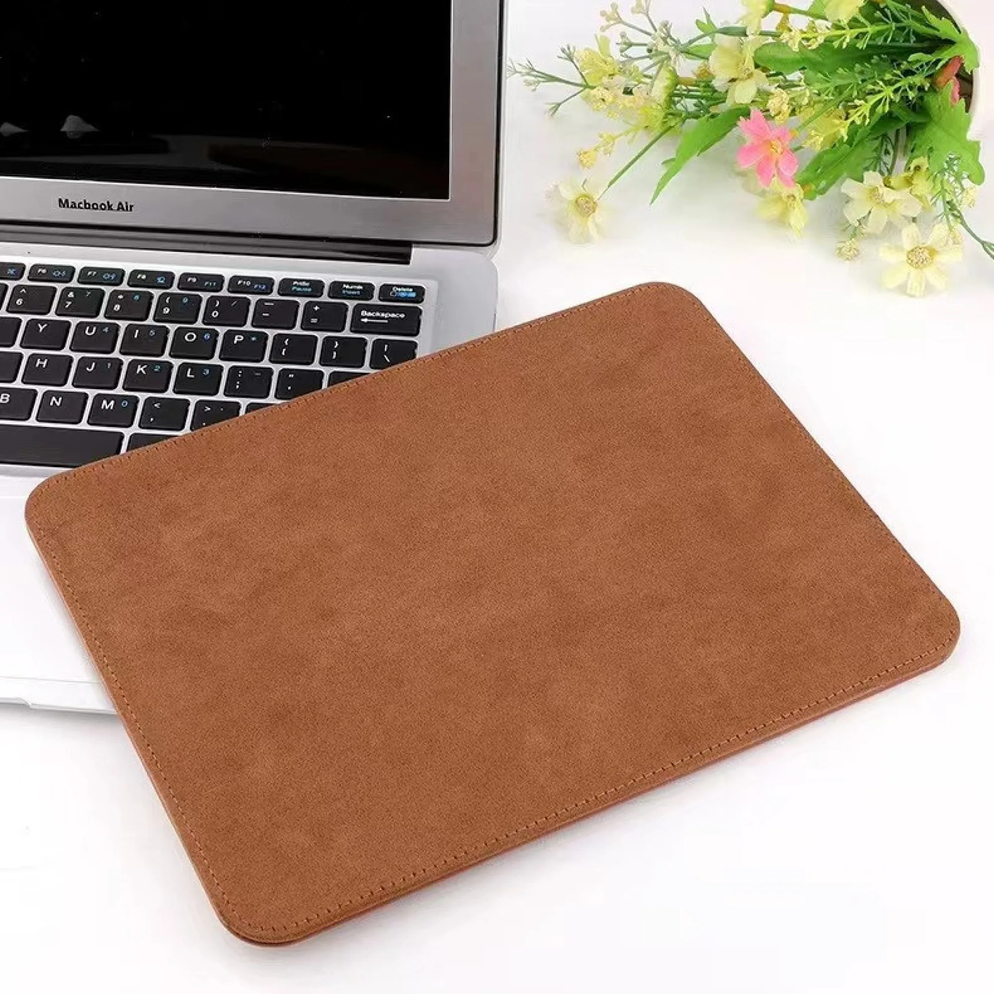 15W Wireless Charging Mouse Pad with Wrist Rest thumbnail 6