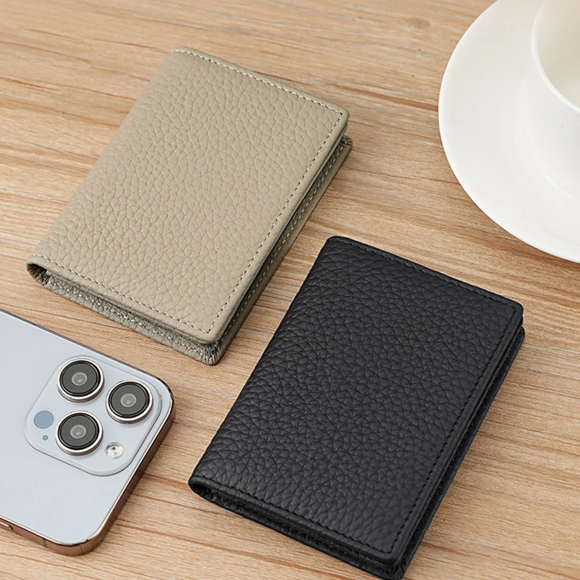 First Layer Cowhide Business Card Holder thumbnail 2