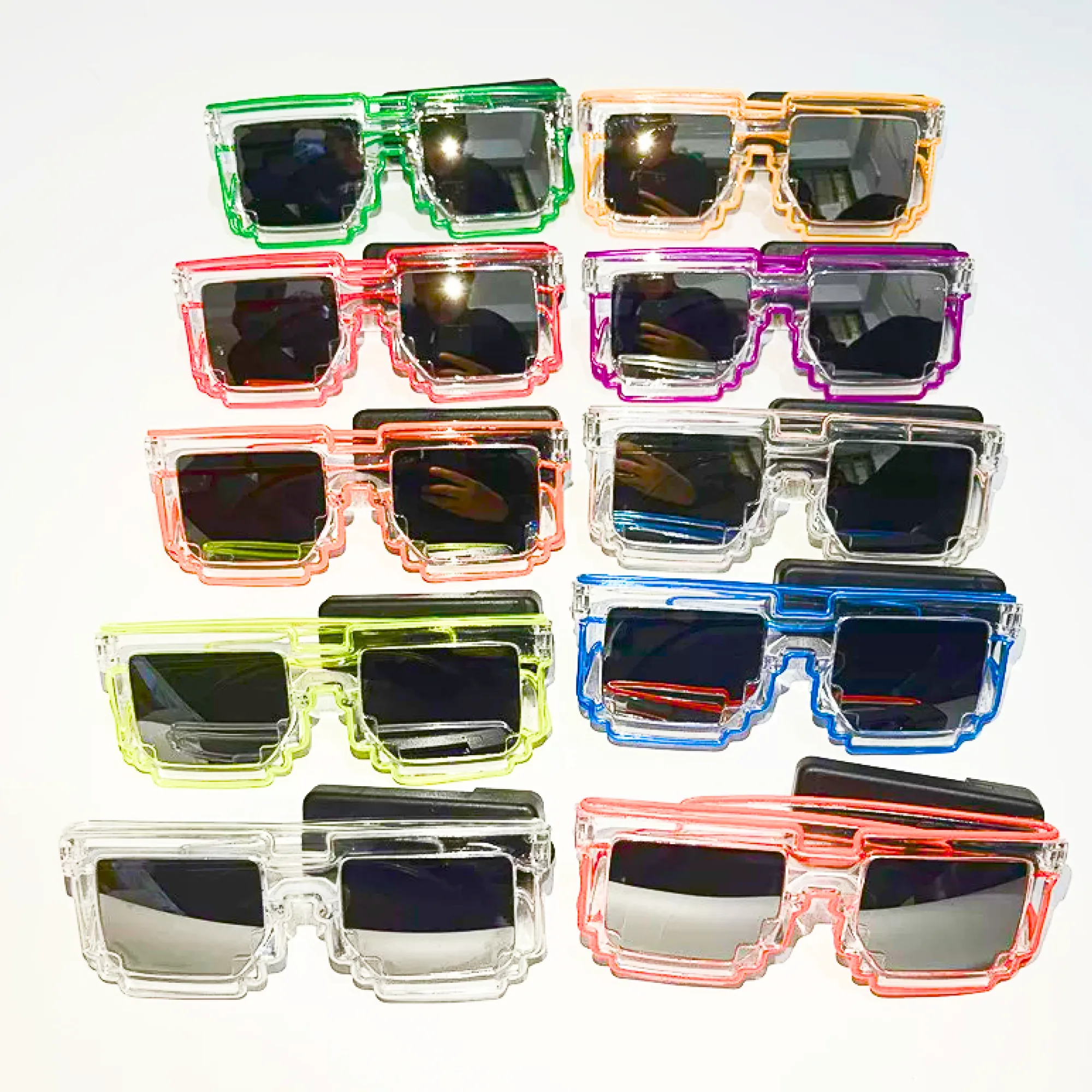 Luminous Glasses with Mosaic, Mercury, and Block Designs thumbnail 2