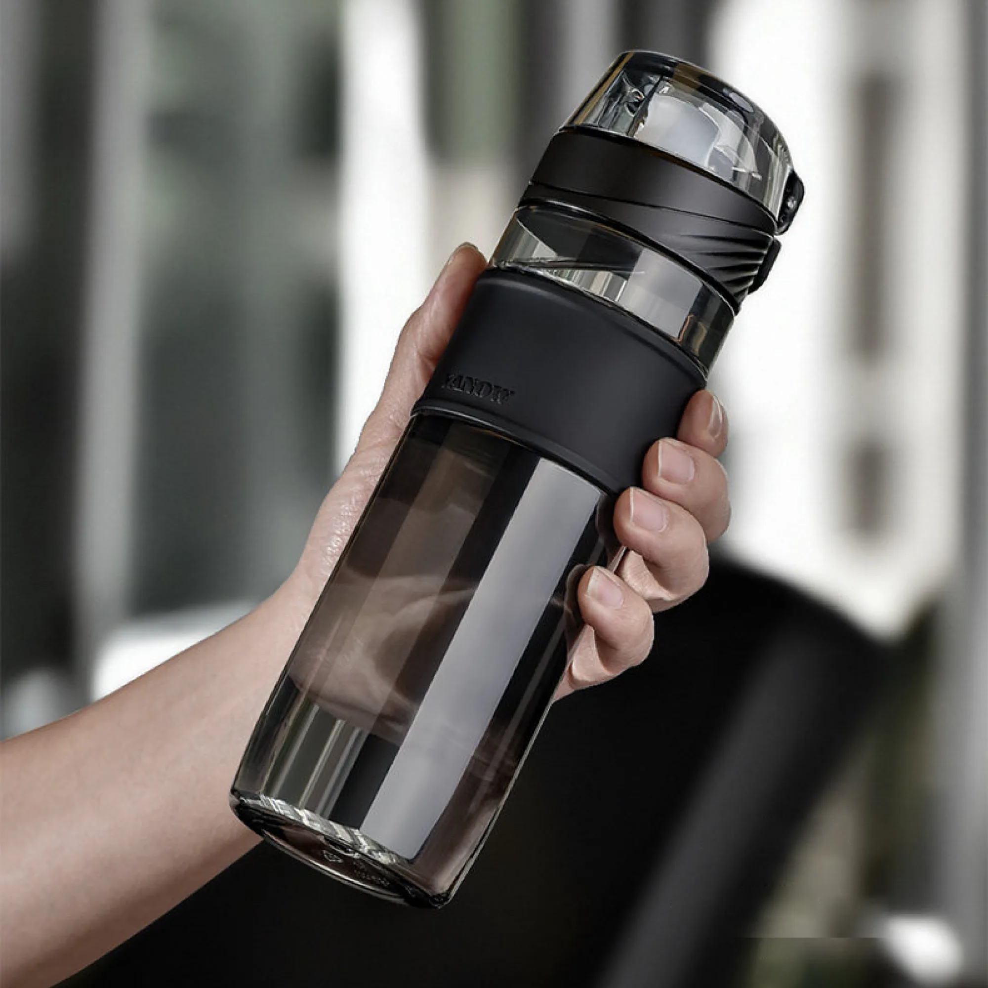 Vanow Tritan Sports Water Bottle 650ml with One-Touch Lid thumbnail 2