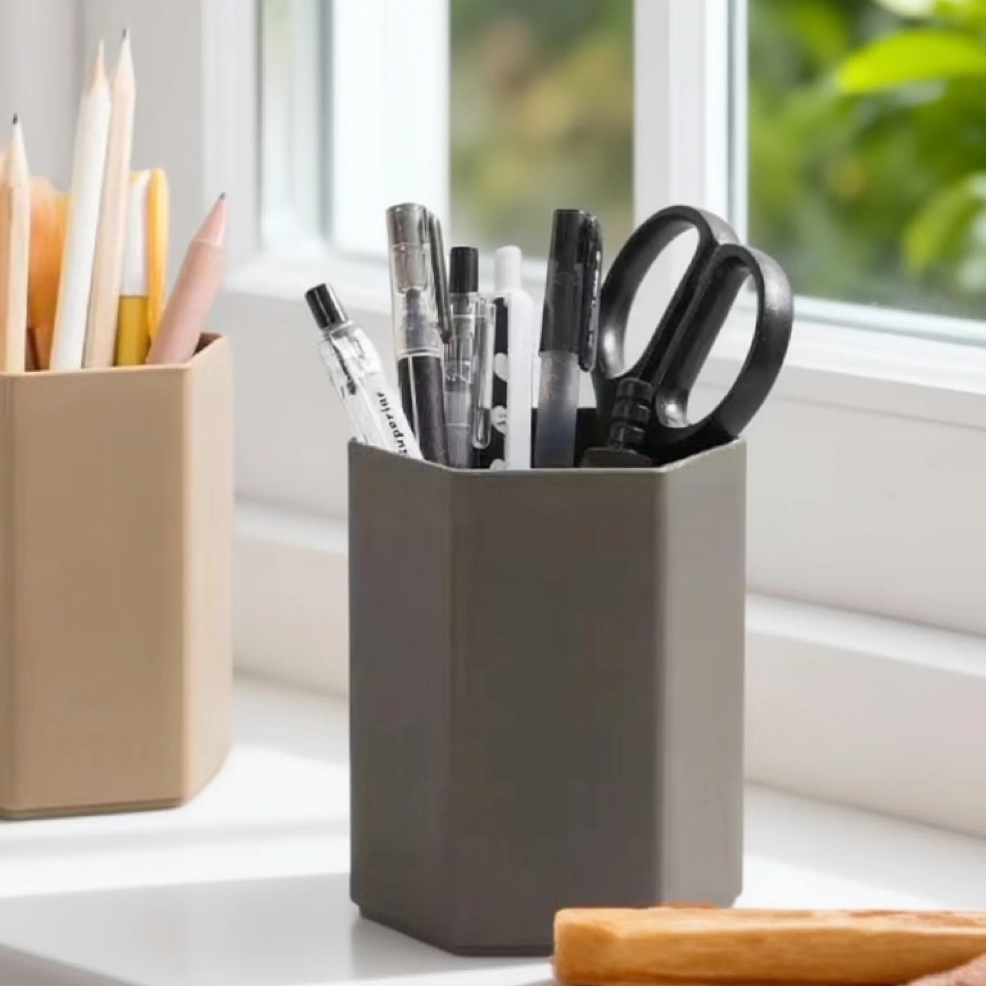 Hexagonal PP Pen Holder