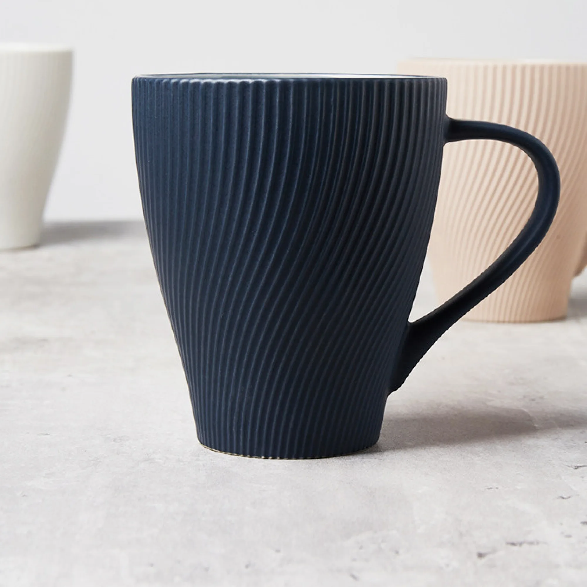 Ceramic Mug with Colored Glaze and Solid Color Finish thumbnail 3