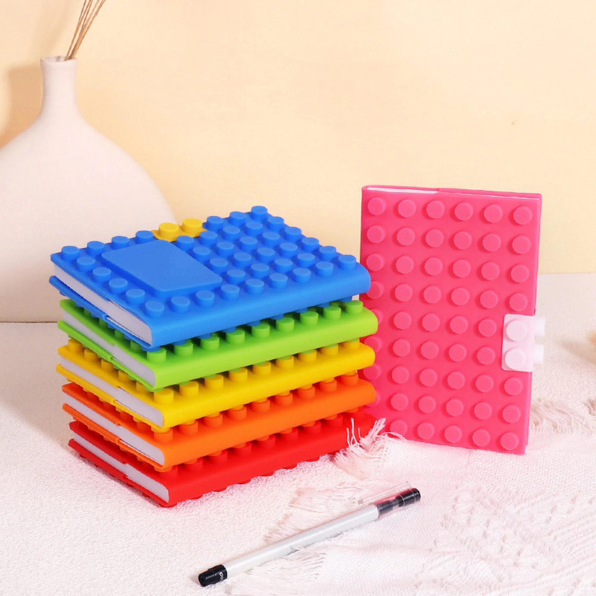 Silicone-Covered A6 Loose-Leaf Notebook with Dot or Step Pattern thumbnail 3