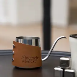 Pour-Over Coffee Set in Rigid Gift Box thumbnail 3