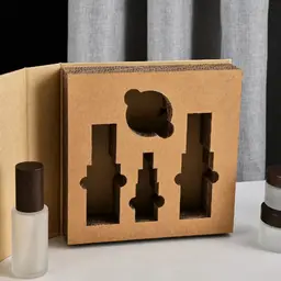 Frosted Glass Cosmetic Bottle and Jar Gift Set in Beige Rigid Box thumbnail 4