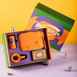 Rolled Towel, Waist Bag & Carabiner Keychain Gift Set thumbnail 1