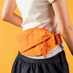 Rolled Towel, Waist Bag & Carabiner Keychain Gift Set thumbnail 4
