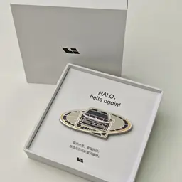 Metal Car Motif Badge in White Paper Gift Box thumbnail 1