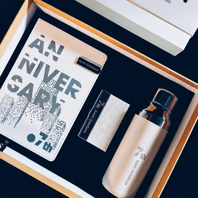 White Notebook, Card Holder and Thermos Gift Set
