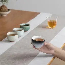 Four-Cup Ceramic Tea Set with Wooden Base and Gift Box thumbnail 4