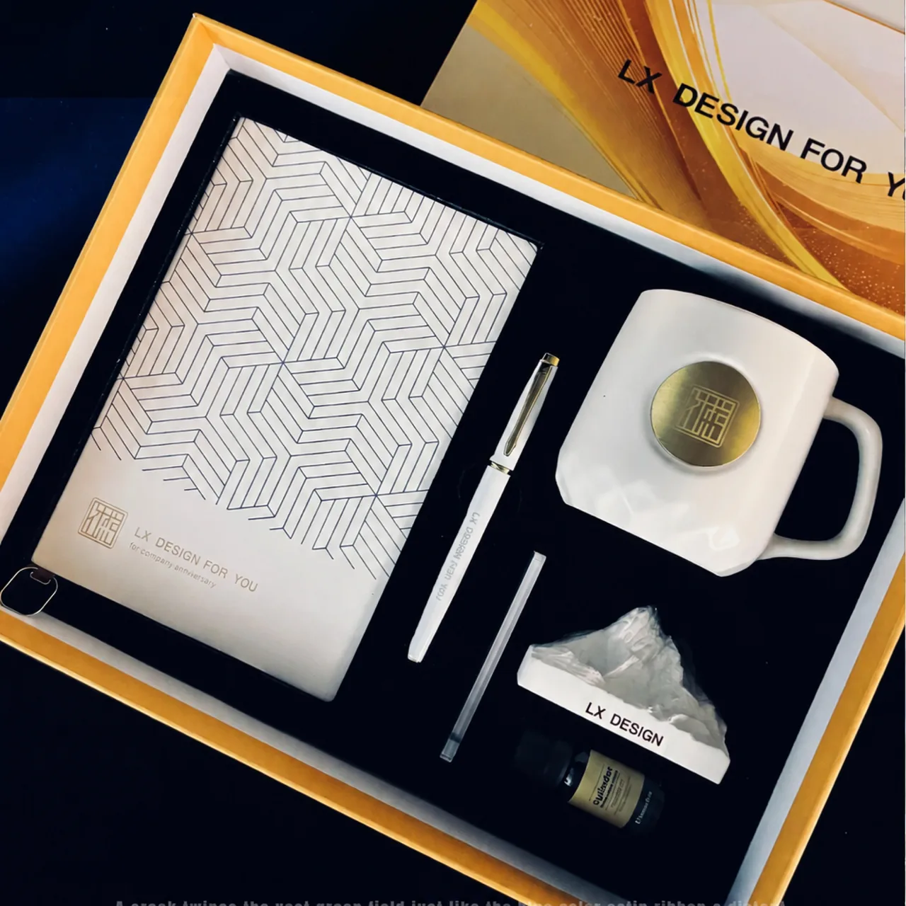 White Notebook, Pen and Ceramic Mug Gift Set in Rigid Box