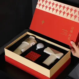 Thermos & Interchangeable-Head Massager Gift Set thumbnail 15