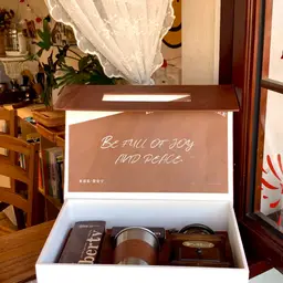 Wooden Coffee Grinder and Leather Tumbler Gift Set in Brown Rigid Box thumbnail 5