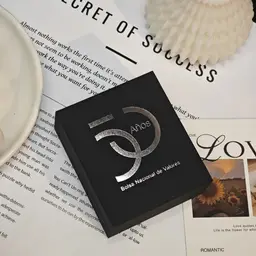 Metal Badge Gift Set in Rigid Box with Window thumbnail 9