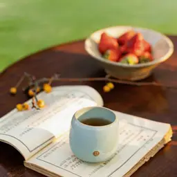 Ceramic Tea Cups and Glass Pitcher Gift Set in Red Rigid Box thumbnail 5