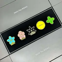 Metal Enamel Badge Gift Set in Black and Gray Rigid Boxes thumbnail 3