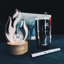 Silver Pen, Tumbler & Decorative Light Gift Set thumbnail 2