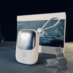 Smart Office Tech Kit: Commemorative Anniversary Power & Connectivity Set thumbnail 4