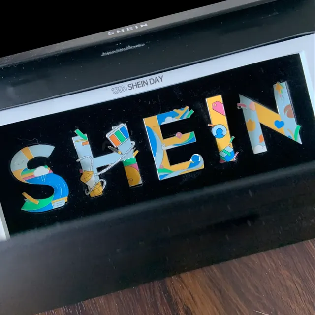 High-End Corporate Commemorative Enamel Badge Box Collection