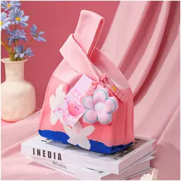 Celebrating Her Brilliance and Dedication with This Special Gift Box thumbnail 2