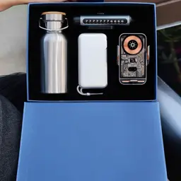 The Ultimate Mobile Power And Hydration Professional Branding Corporate Gift thumbnail 4