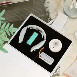 Executive Healing Neck Massager And Personal Care Professional Corporate Gift Set thumbnail 4