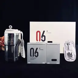 The Connected Professional Gift Set: Premium Tech & Connectivity Box thumbnail 2