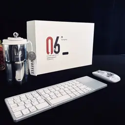 The Connected Professional Gift Set: Premium Tech & Connectivity Box thumbnail 5