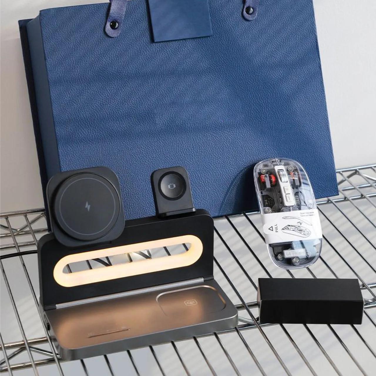 Wireless Charging Dock and Mouse Gift Set