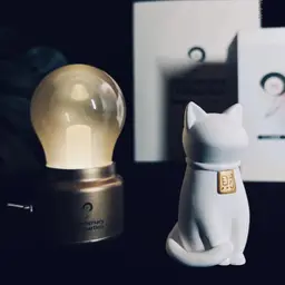Creative Anniversary Celebration Set: Retro Bulb Lamp & Lucky Cat thumbnail 5