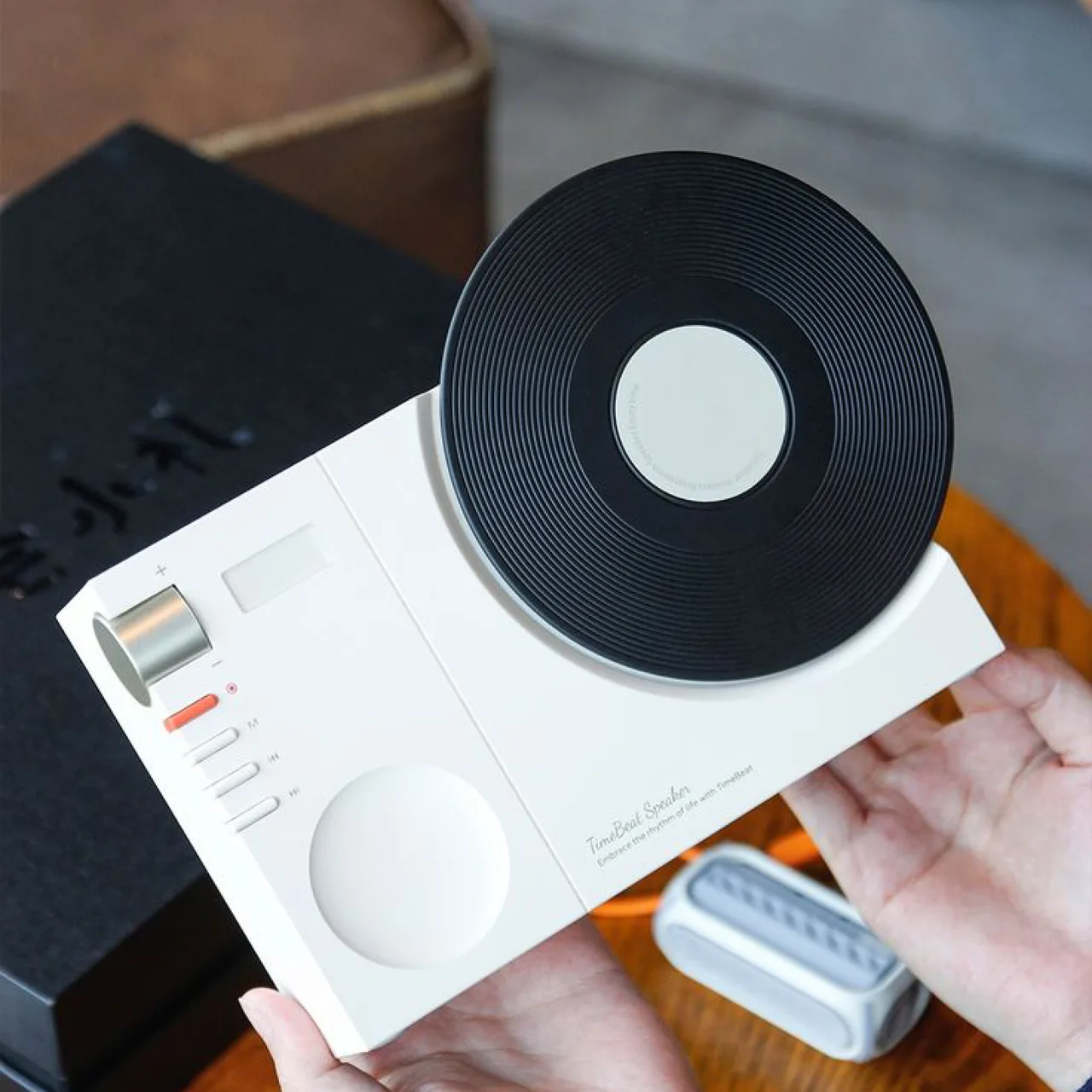 Retro Phonograph Style Bluetooth Speaker And Aesthetic Branding Corporate Gift