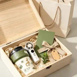 Tumbler and Handheld Fan Gift Set in Green Rigid Box thumbnail 3