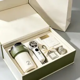 Tumbler and Handheld Fan Gift Set in Green Rigid Box thumbnail 4