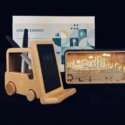 Executive Anniversary Gift Set: Premium Desktop Wireless Charging Stand Bundle thumbnail 6