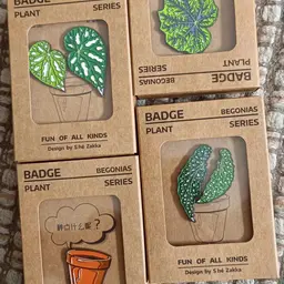 Begonia Leaf and Potted Plant Enamel Badge Gift Set thumbnail 11