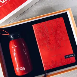 Red A5 Leather Notebook and 520 ml Thermos Gift Set thumbnail 4