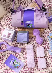 Illuminating Her Achievements with a Thoughtful Corporate Gift Box Surprise thumbnail 14