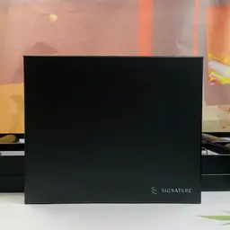 Black Thermos and Charging Cable Gift Set thumbnail 6
