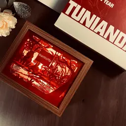 Framed Paper Carving Night Light Gift Set thumbnail 5