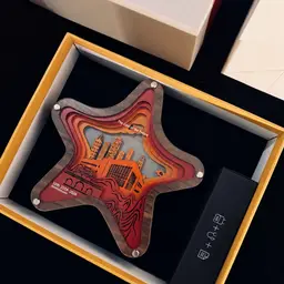 Star-Shaped Desk Organizer Gift Set with Charging Cable thumbnail 5
