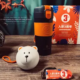 Black Thermos and Bear-Shaped Bluetooth Speaker Gift Set thumbnail 4