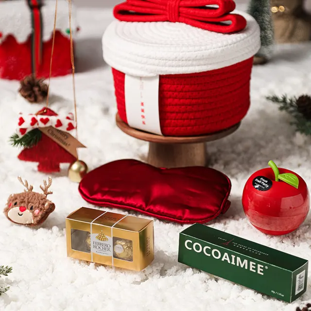 Beautifully Designed Merry Christmas Gift Box for Holiday Gift Giving